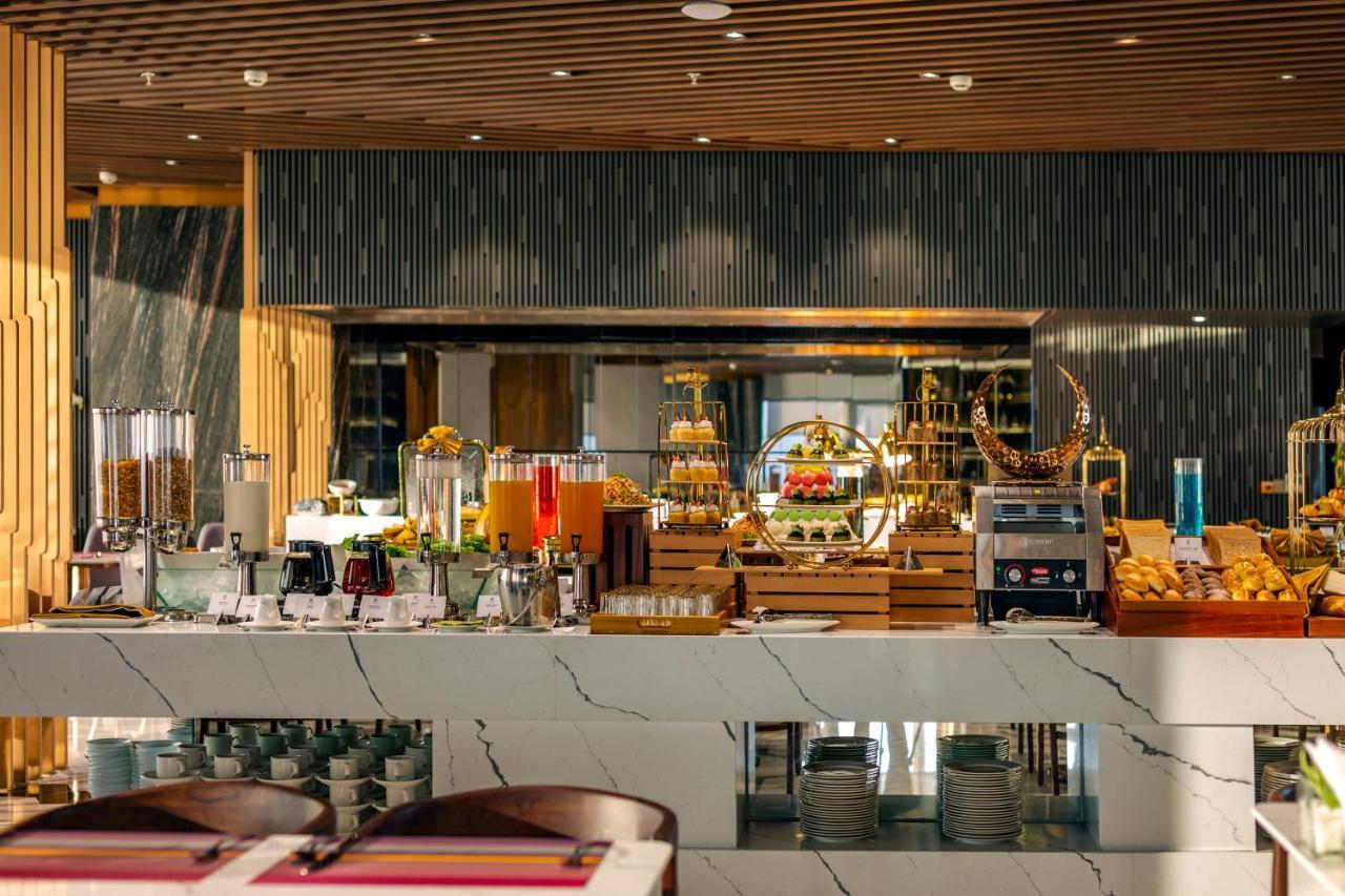 Le Sands Oceanfront Danang Hotel מראה חיצוני תמונה