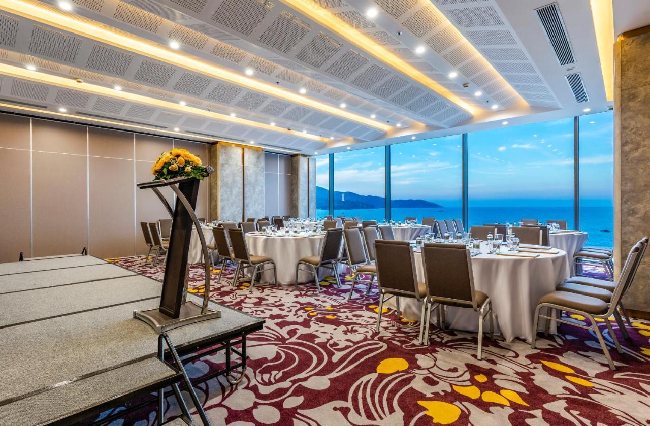 Le Sands Oceanfront Danang Hotel מראה חיצוני תמונה