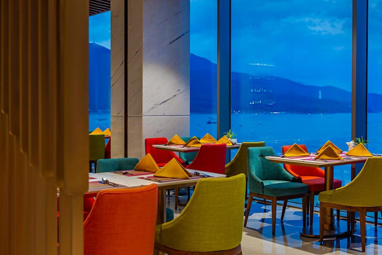Le Sands Oceanfront Danang Hotel מראה חיצוני תמונה