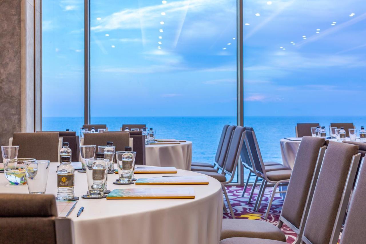 Le Sands Oceanfront Danang Hotel מראה חיצוני תמונה