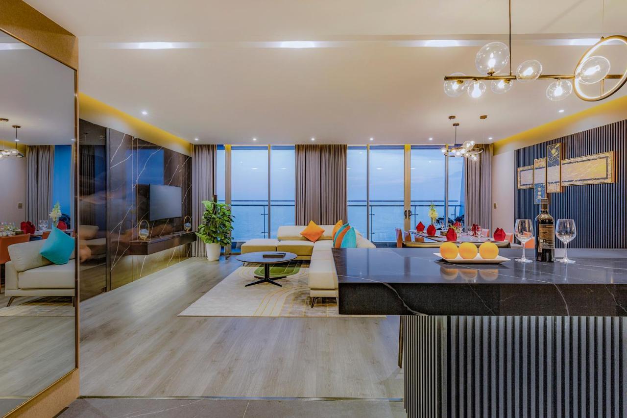 Le Sands Oceanfront Danang Hotel מראה חיצוני תמונה