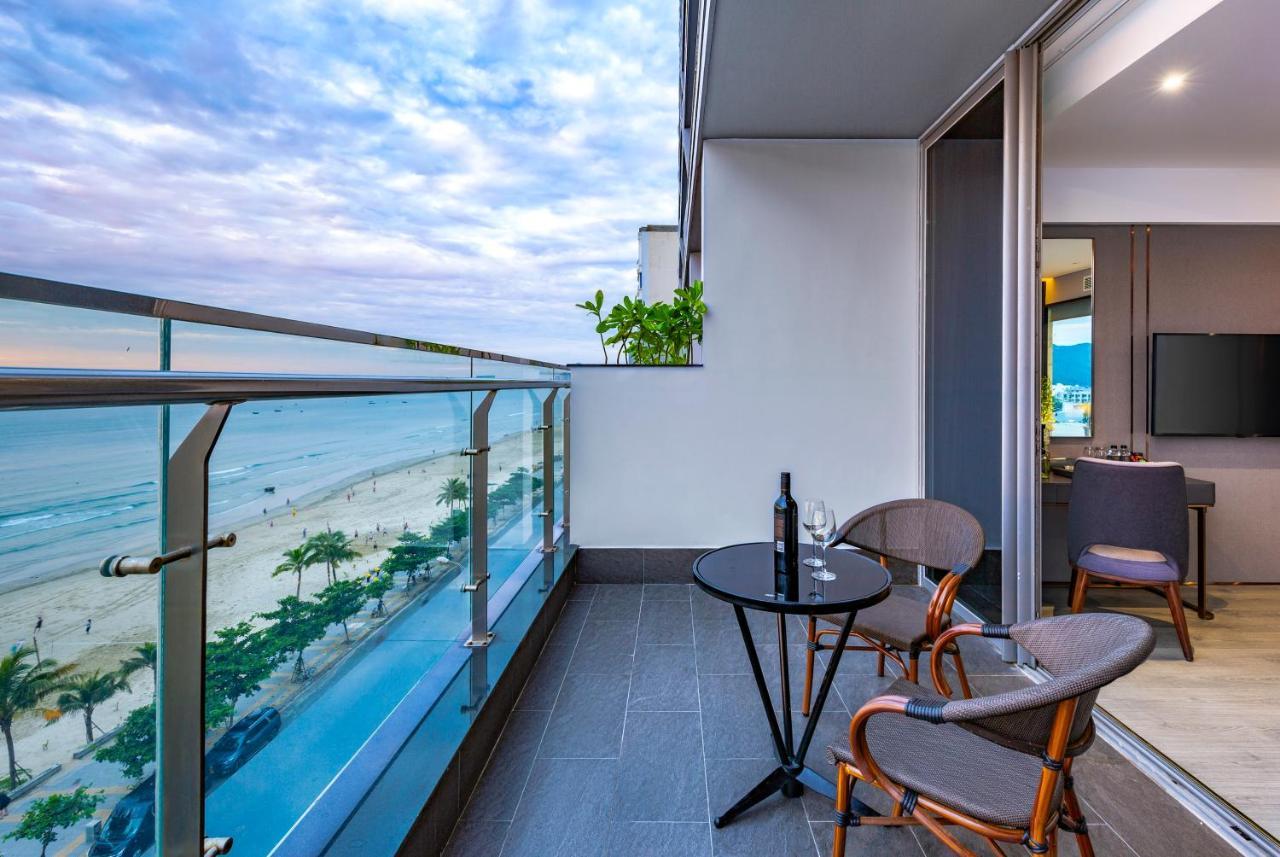 Le Sands Oceanfront Danang Hotel מראה חיצוני תמונה