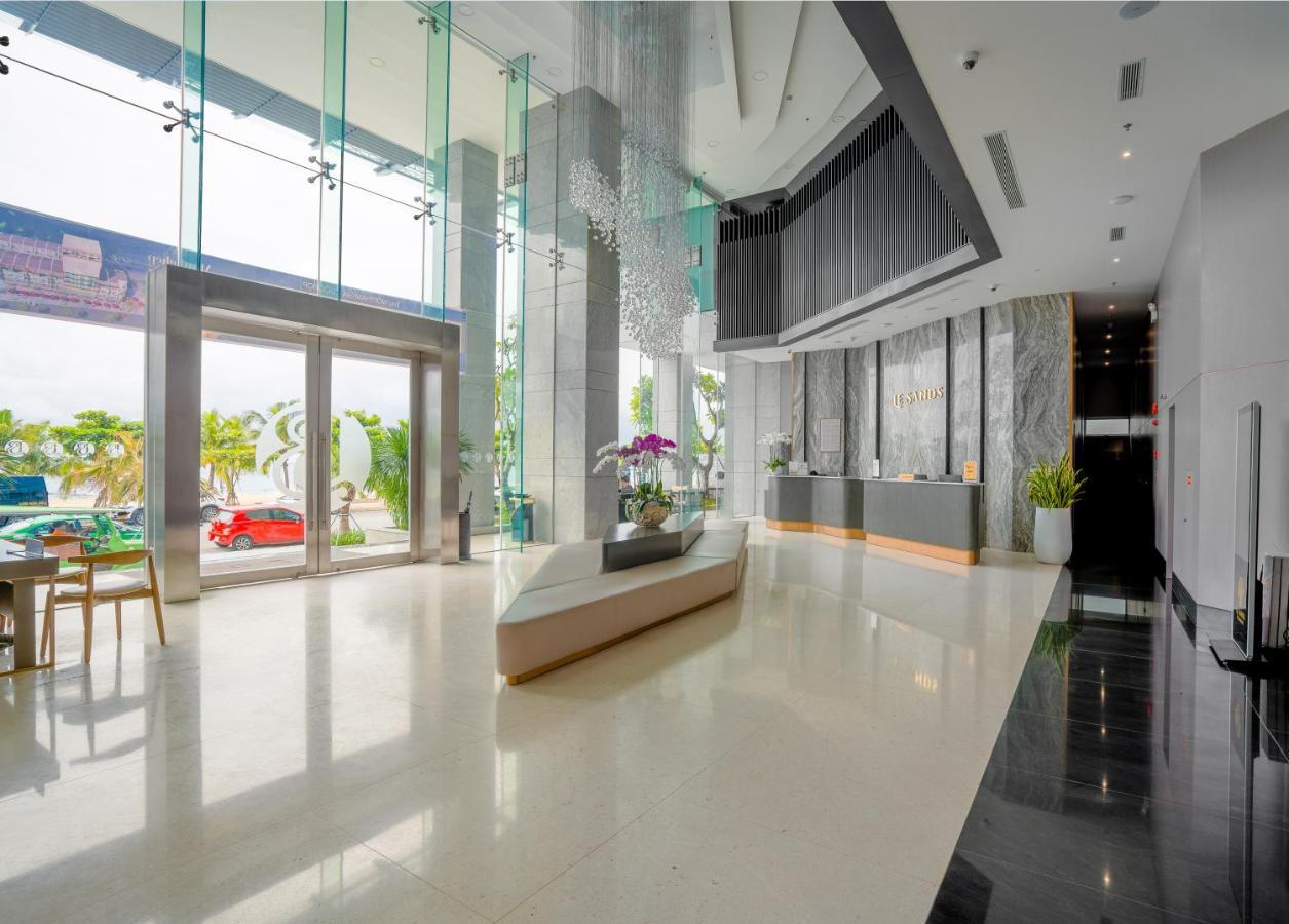 Le Sands Oceanfront Danang Hotel מראה חיצוני תמונה
